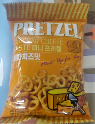 MINI PRETZEL CHEDDAR CHEESE 미니프레첼 체다치즈맛